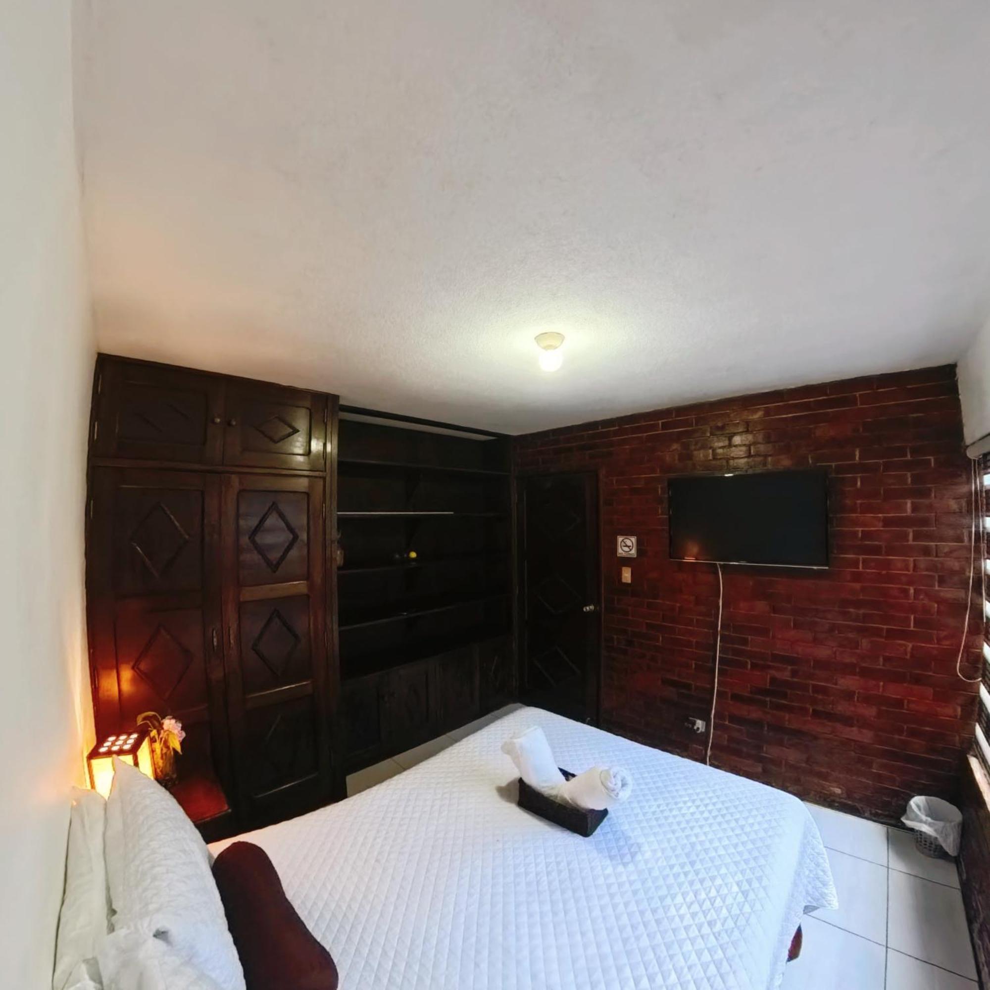 Ole Espana Guatemala City Ngoại thất bức ảnh